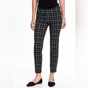 Gap Mid-Rise Pixie Ankle Pants
